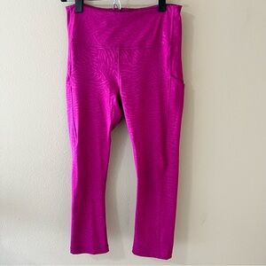 Athleta Ultimate Stash Pocket Printed Capri Leggings Womens Small Pink Pants